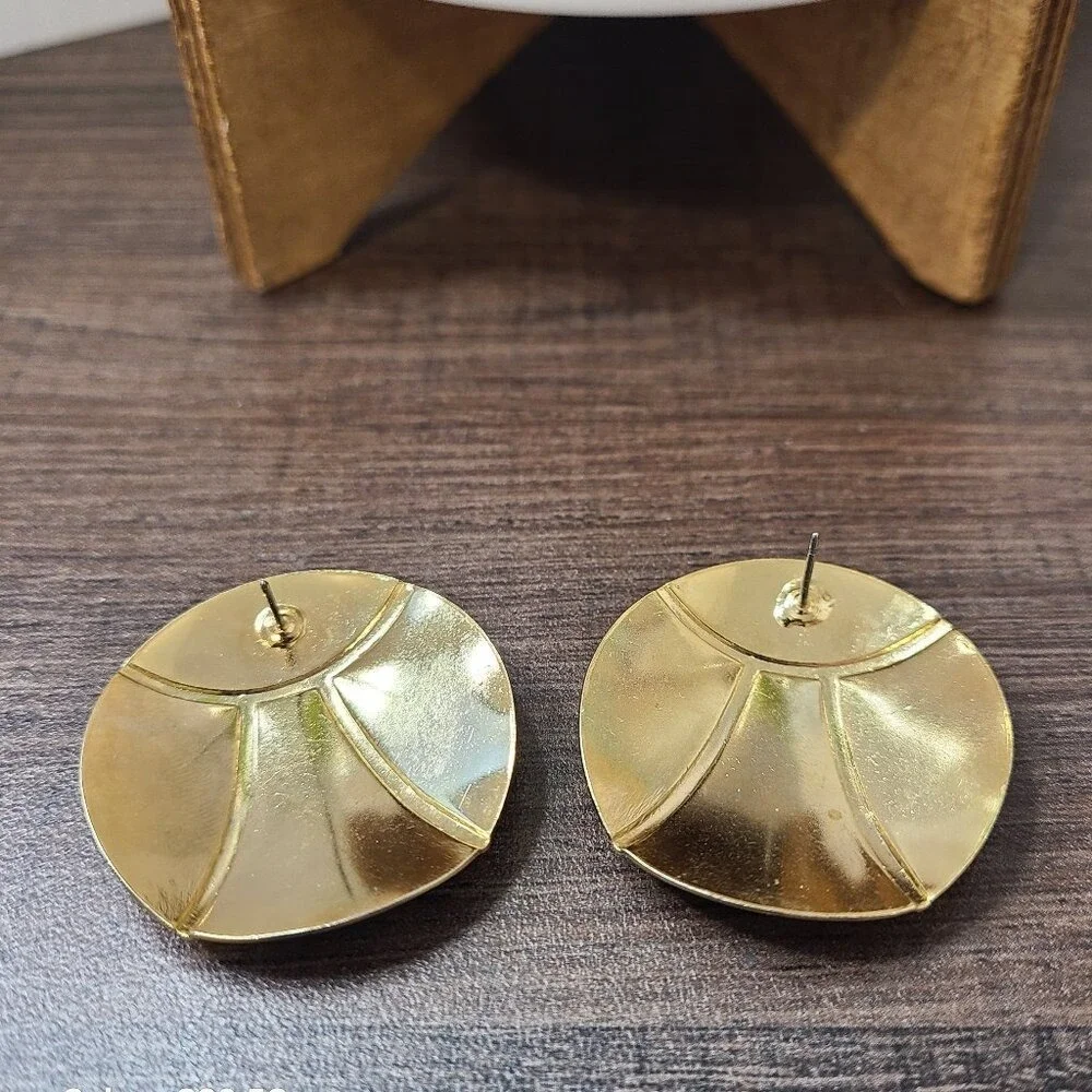 Vintage Cream‎ Black Enamel Round Stud Earrings Gold Tone Geometric Art Deco